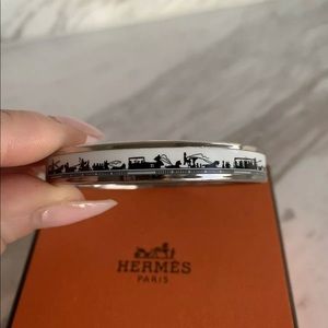 🆕 Hermes Black and White Enamel Bangle Bracelet. Size Small/15